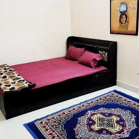Hotel Advaitam à Ujjain Extérieur photo